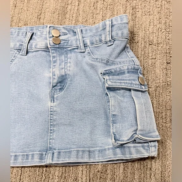 Juniors Blue Denim Cargo Mini Skirt - Picture 6 of 14